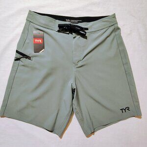 TYR Men's 32 Boardshorts NWT
